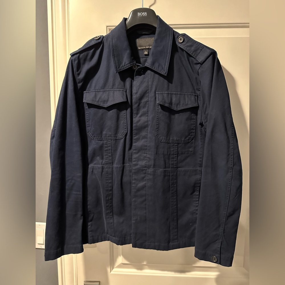 Banana Republic Men’s size large Pea-Coat in Navy